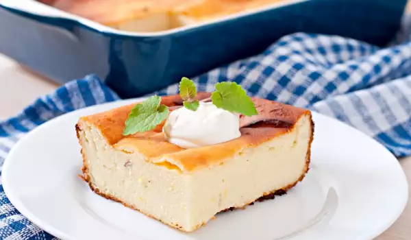 Pudding with Cottage Cheese and Cream