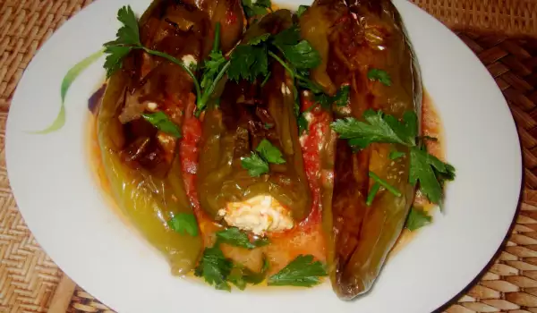 Dietary Stuffed Peppers with Cottage Cheese and Tomato Sauce