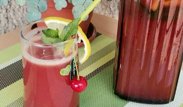 Homemade Lemonade with Morello Cherries