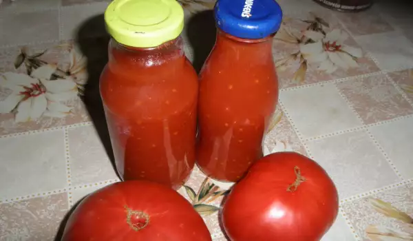 All Natural Tomato Juice in Bottles