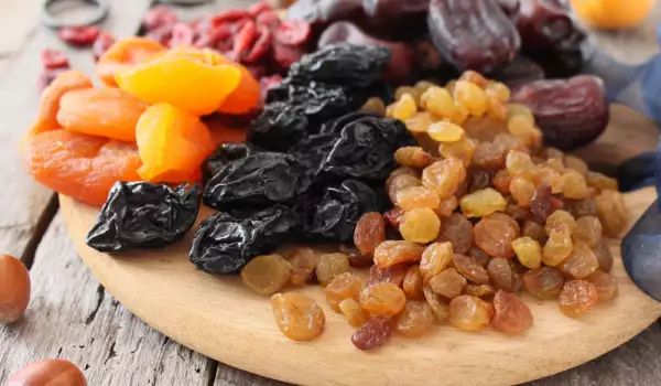 How to Prepare Dried Fruit at Home