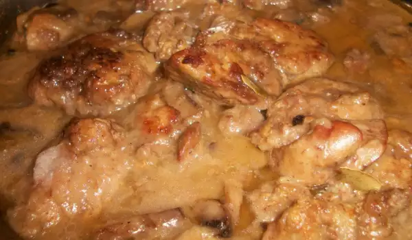 Oven-Baked Chicken Livers with Beer and Mushrooms