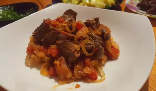 Pan-Fried Chicken Livers with Onions and Tomatoes
