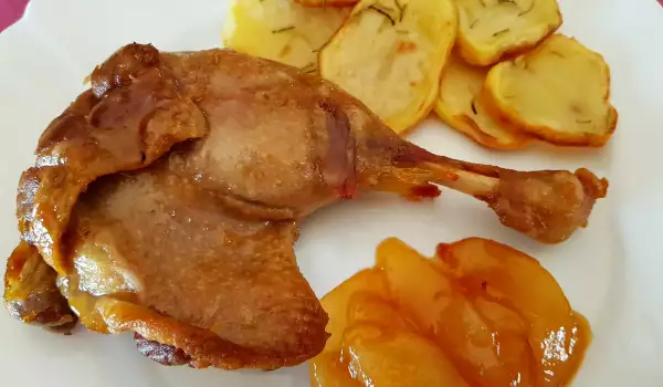 Duck Confit with Caramelized Pears and Potatoes