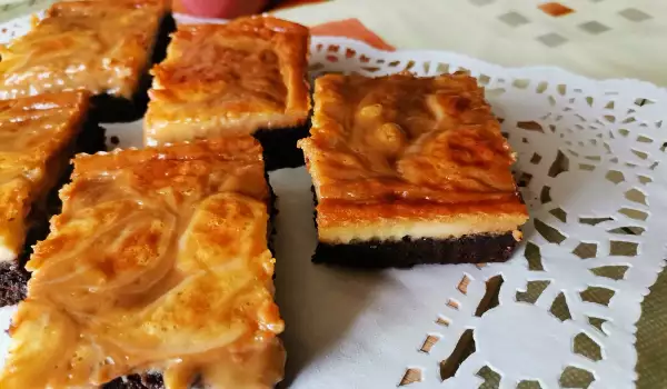 Cheese Brownie with Dulce de Leche