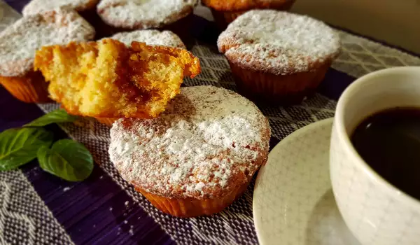 Airy Muffins with Jam