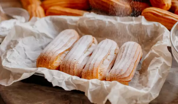 Steamed Dough for Eclairs and Profiteroles