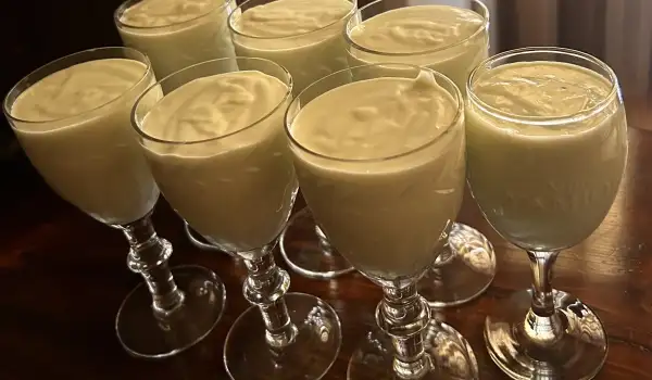 Homemade Custard with White Chocolate