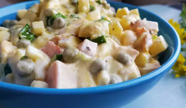 Egg Salad with Bacon and Peas