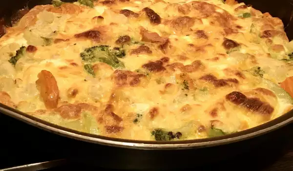Egg Casserole with a Mix of Frozen Vegetables