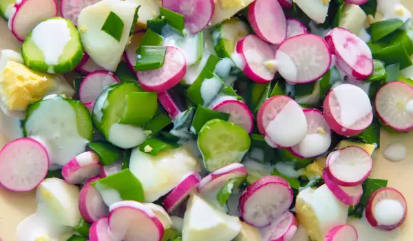 Radishes with Spring Onions