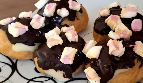 Marshmallow Eclairs