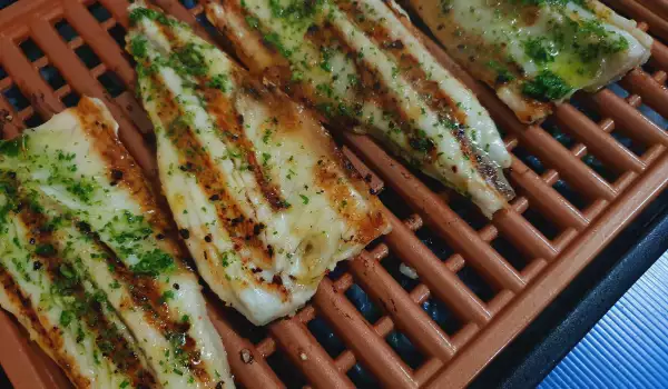 Grilled Sea Bass with Parsley Pesto