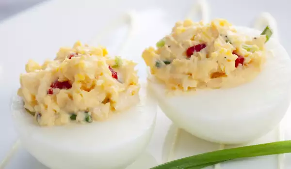 Stuffed Eggs with Ham and Cheese