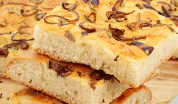 Focaccia with onions