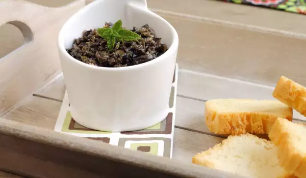 French tapenade