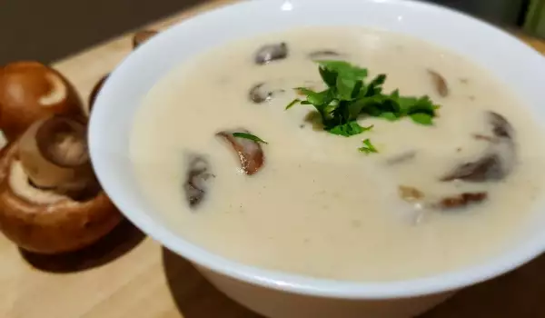 French Butter Sauce with Mushrooms