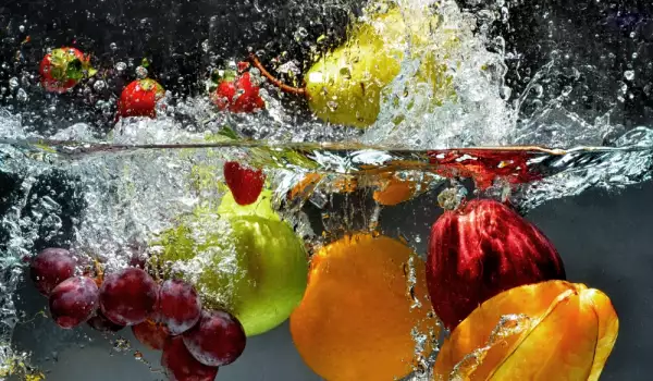 fruits water