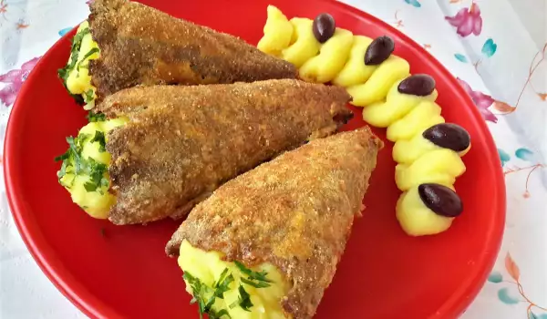 Mince Cones with Mashed Potatoes
