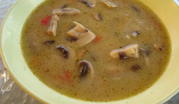 The Tastiest Mushroom Soup with Garlic