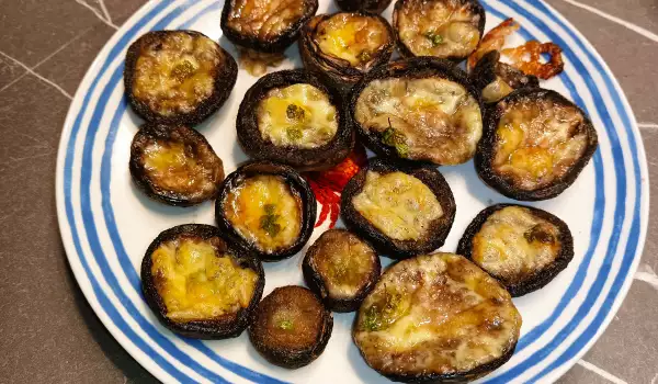 Mushrooms with Cheese