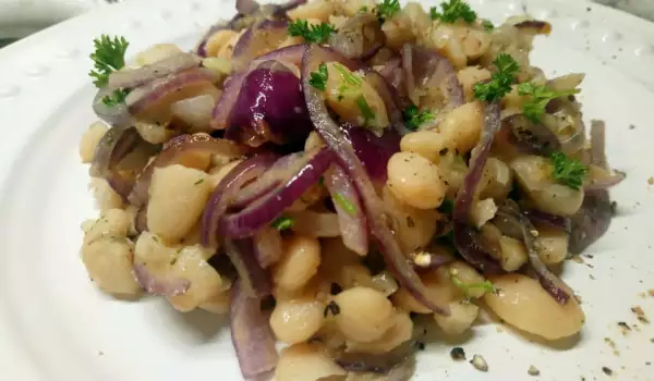 White Beans and Stewed Red Onion Garnish