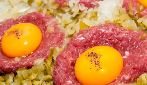 Nests of Minced Meat