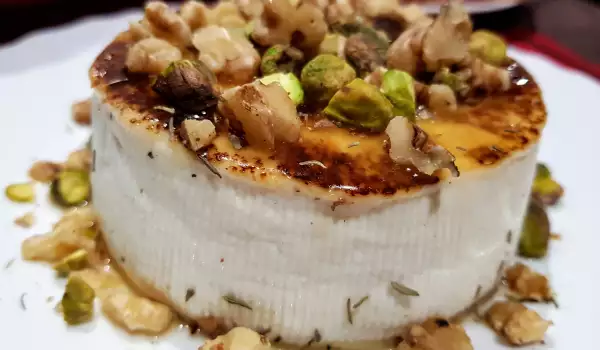Baked Fresh Goat Cheese with Honey and Nuts