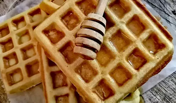 Waffles with Millet Flour