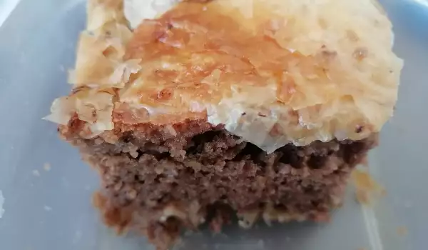 Greek Baklava with Cake Filling
