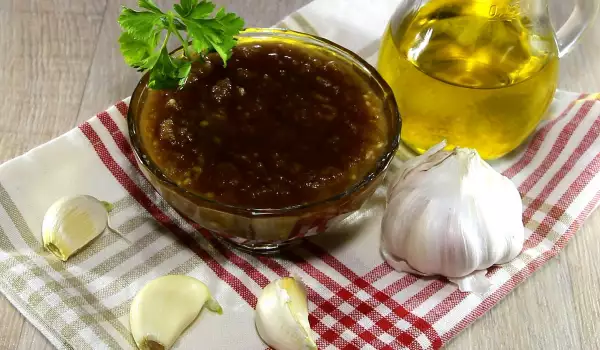 Greek Garlic Sauce - Skordalia