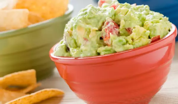 Guacamole with Red Pepper