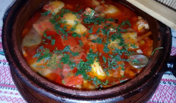 Aromatic Clay Pot Dish with Pork Meat