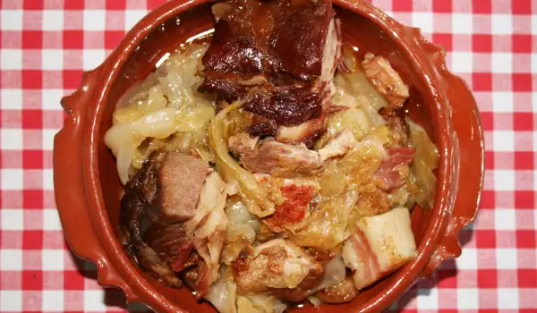 Pork Kapama (Casserole)