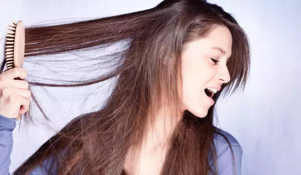 Dry hair and vitamin C deficiency