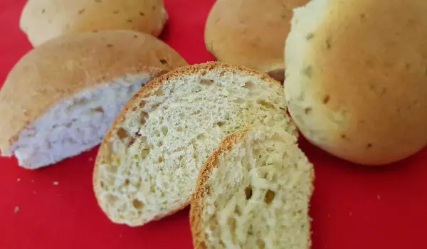 Bread Rolls with Chives and Olives