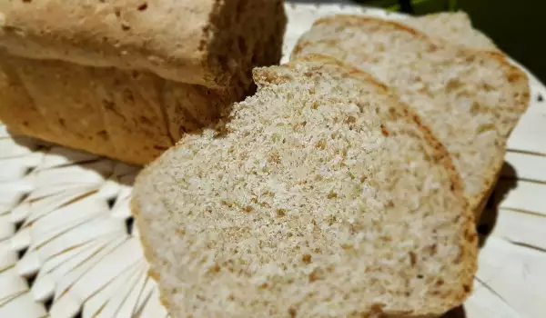 Bread with Whole Grain Flour and Yogurt
