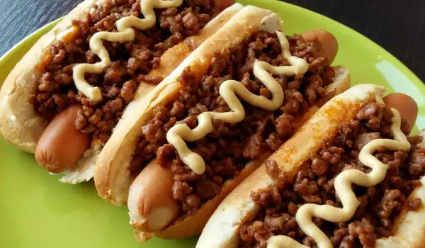 Hot Dog with Spicy Minced Beef Sauce