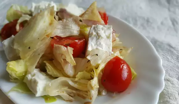 Cherry Tomato and Iceberg Salad