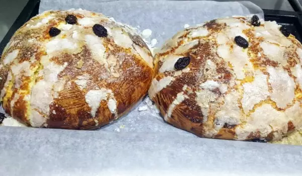 Spanish Easter Bread (Mona De Pascua)