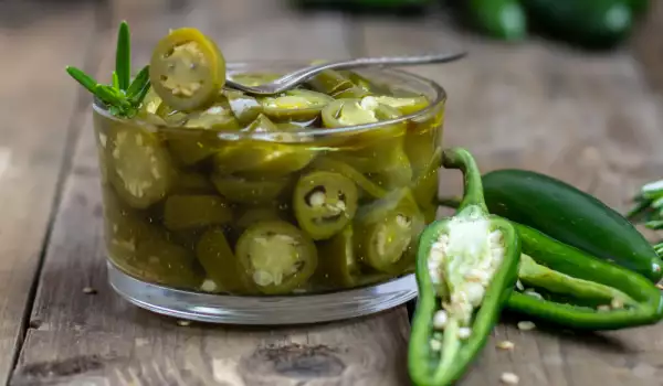 Spicy Jalapeño Peppers