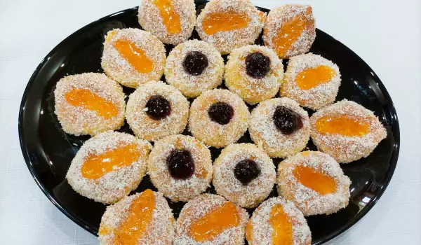 Butter Cookies with Apricot Jam