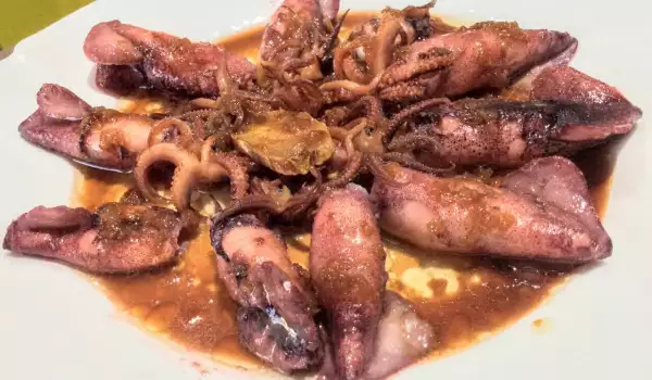 Calamari with Ginger, Beer and Soy Sauce
