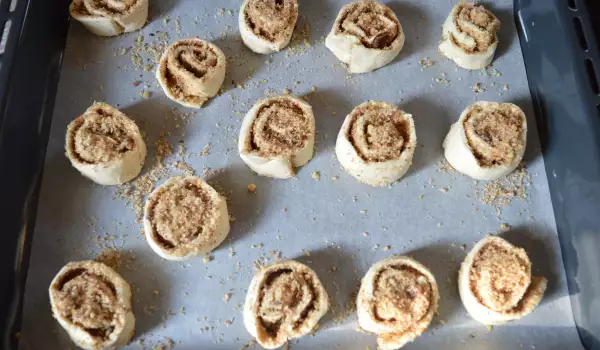Cinnamon Puff Pastry Snails