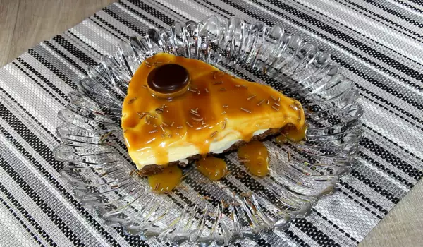 Cheesecake with Caramel Sauce