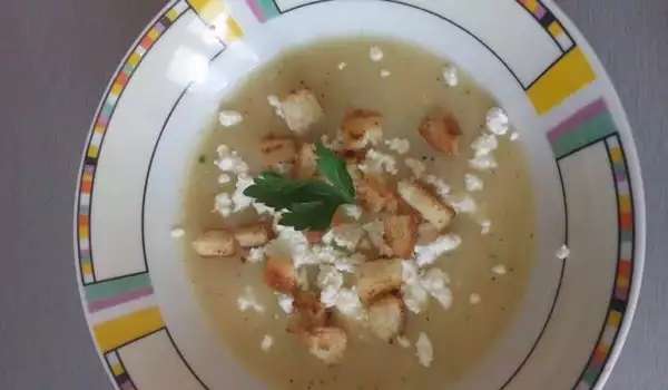 Potato Cream Soup with Croutons