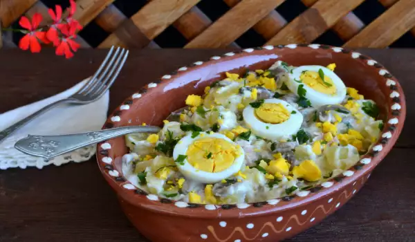 Potato Salad with Tuna, Mushrooms and Boiled Eggs