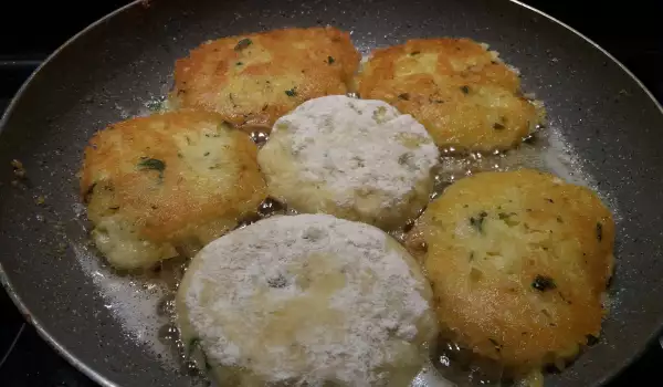 Potato Patties with Cheese and Eggs