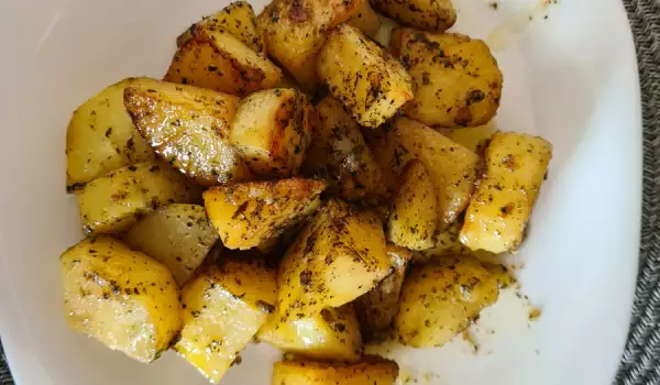 Potatoes with Spices and Butter