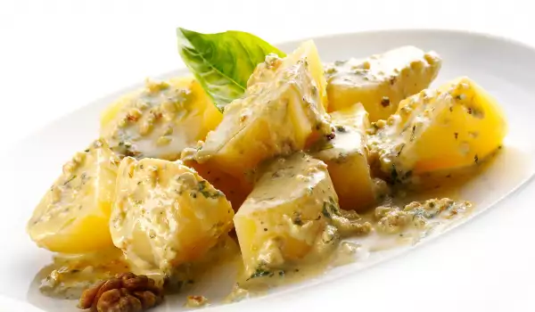 Greek Style Potatoes with Mayonnaise
